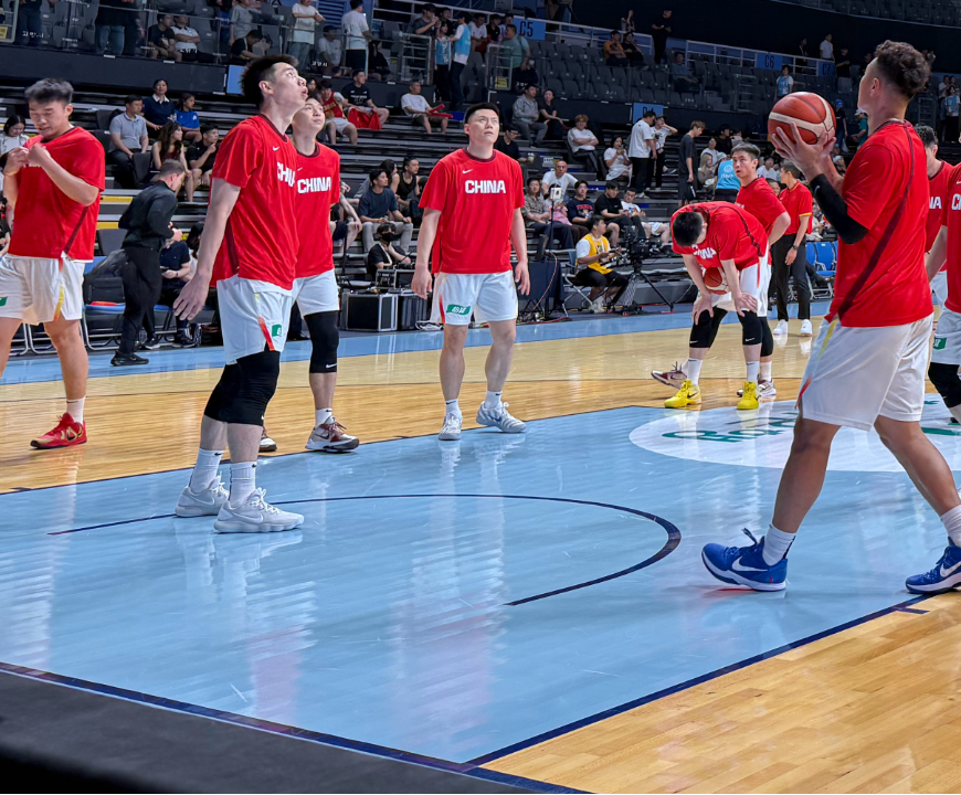 官方：上海久事与刘铮、张镇麟等六名球员完成续约