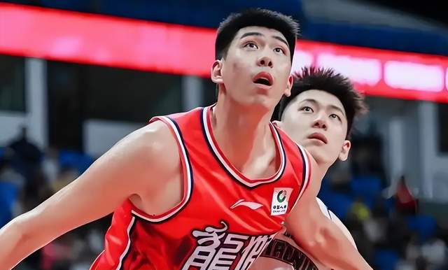 41岁阿莫林迷之微笑！米兰0