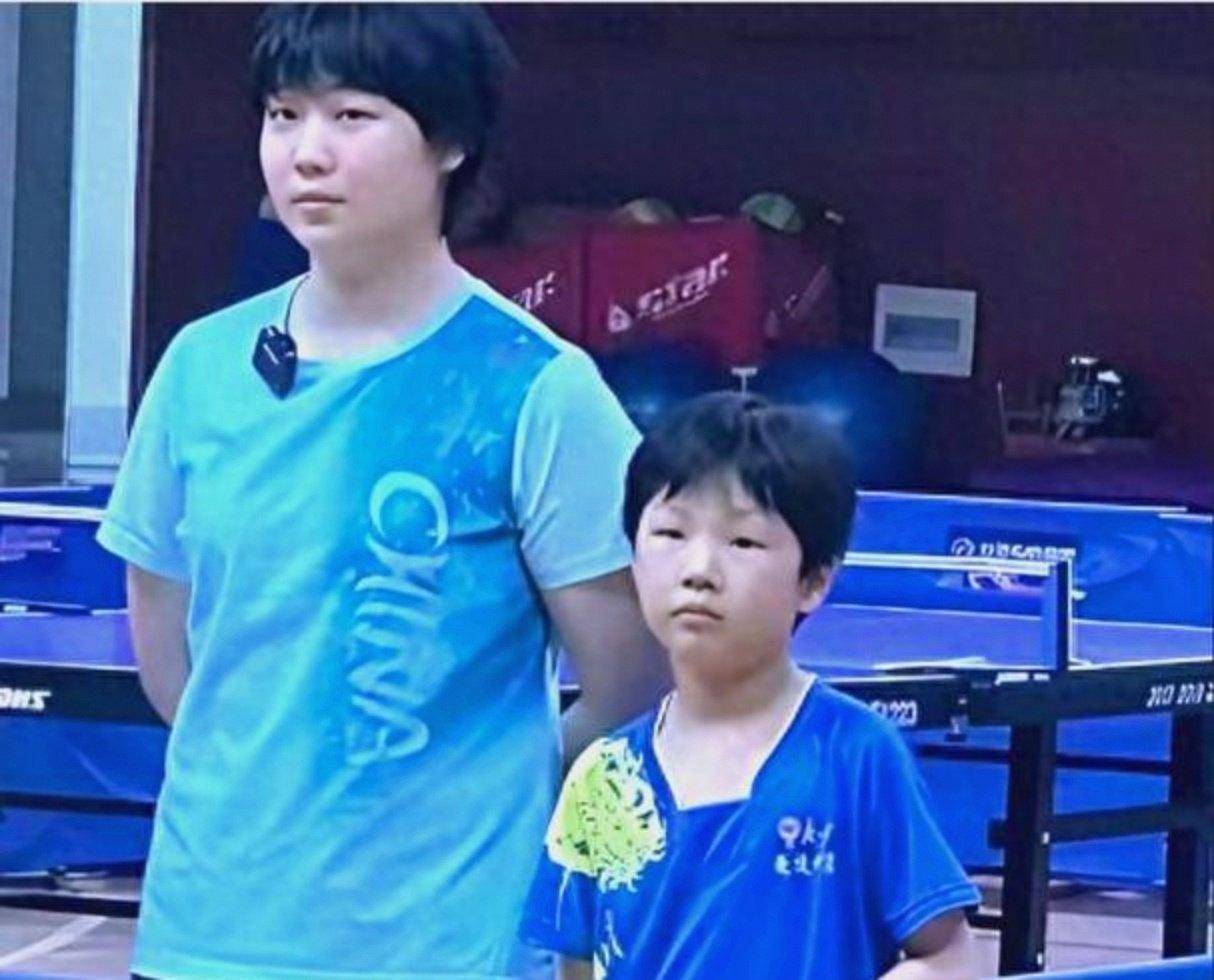 刘翔发文征求网友意见：10年了要安置我 该当教练还是买断？